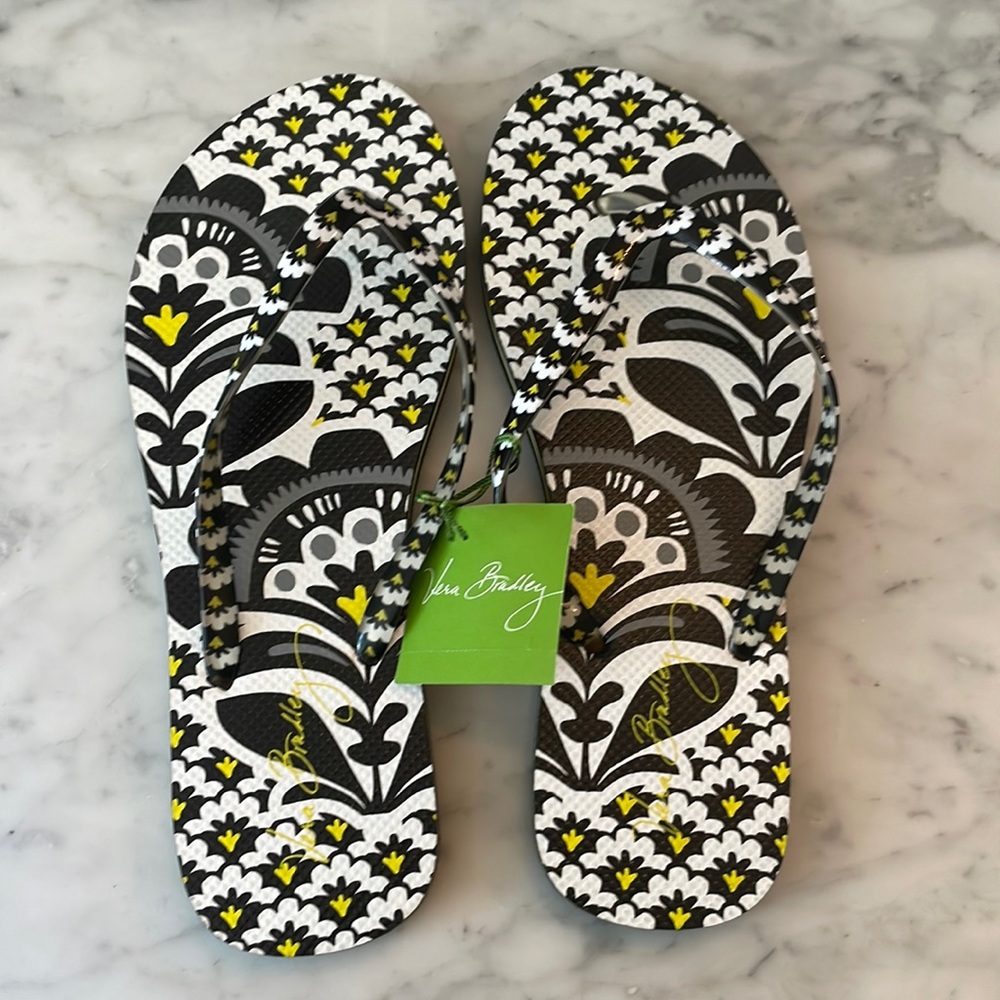 Vera Bradley Fan Fare Flare Flip Flops Large NWT